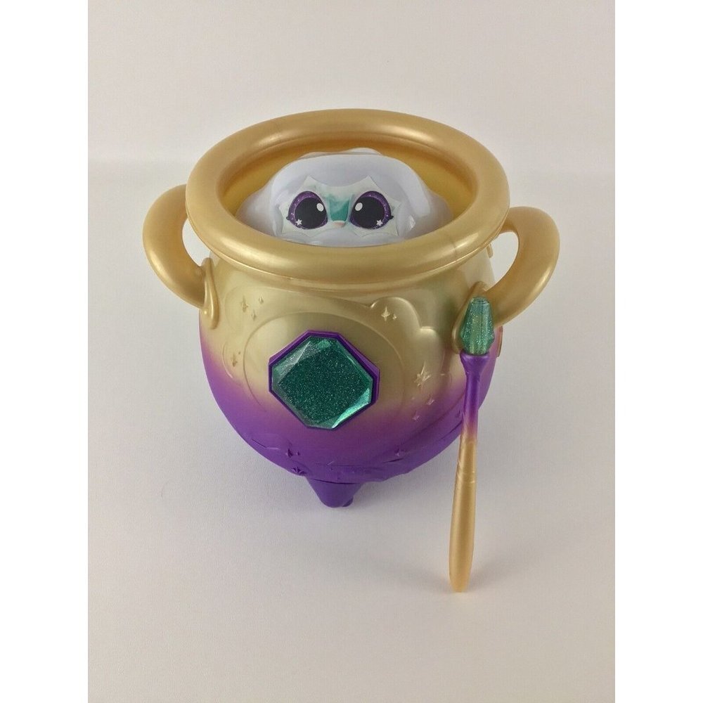 Magic Mixies Magical Misting Cauldron Interactive Electronic Pet Plush Playset